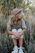 Load image into Gallery viewer, hazel