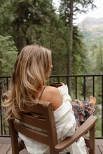 Load image into Gallery viewer, Sandalwood